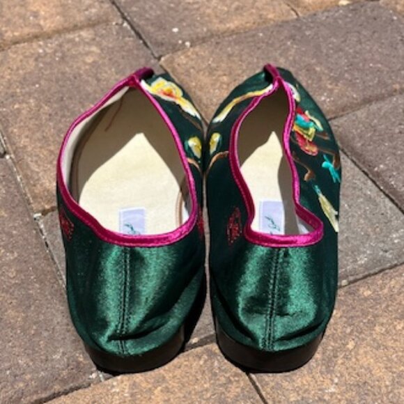 Silk Flats - Picture 2 of 5